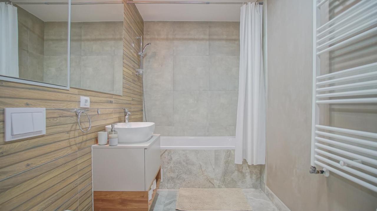 Grandis Studio Coresi Braşov Esterno foto